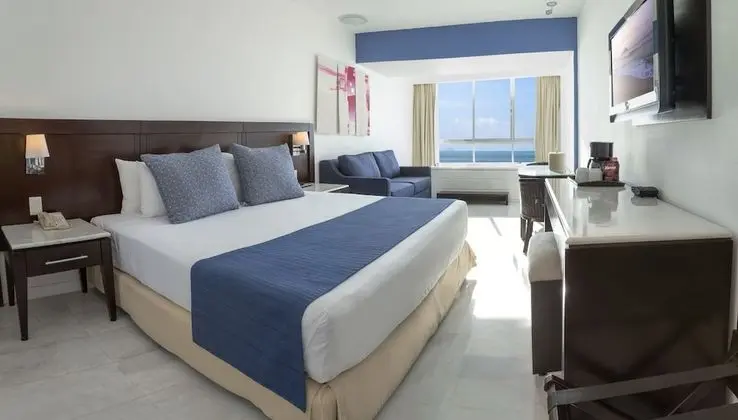 Deluxe Room Ocean View King
