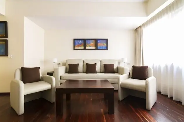 Ambassador Suite