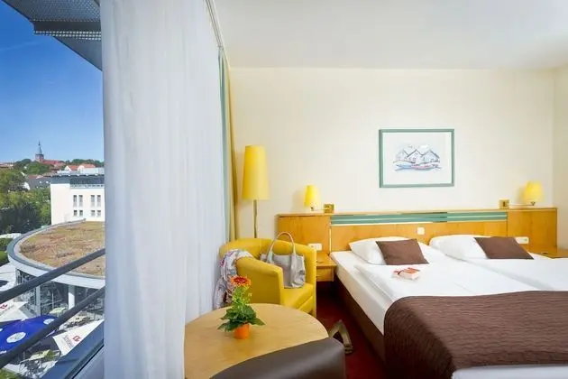 Comfort Tek Büyük Yataklı Oda, Park Manzaralı