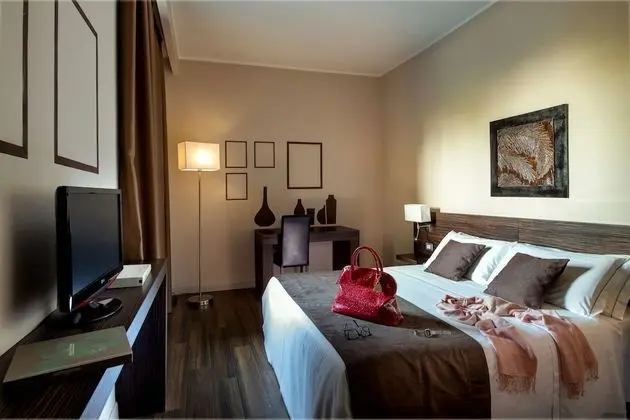 Büyük Yataklı Tek Kişilik Oda