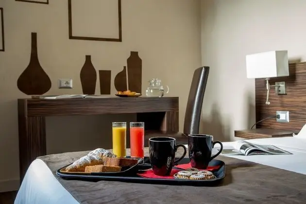 Standard Tek Büyük veya İki Ayrı Yataklı Oda