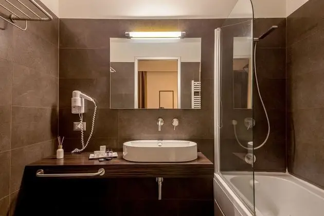 Standard Tek Büyük veya İki Ayrı Yataklı Oda