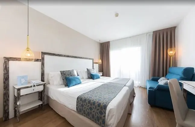 Superior Oda, Balkon, Deniz Manzaralı