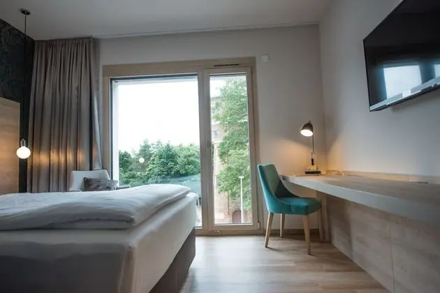 Comfort Tek Büyük Yataklı Oda (SchlafGut/SleepWell)
