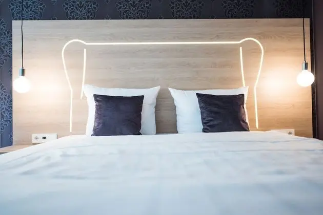 Comfort Tek Büyük Yataklı Oda (SchlafGut/SleepWell)
