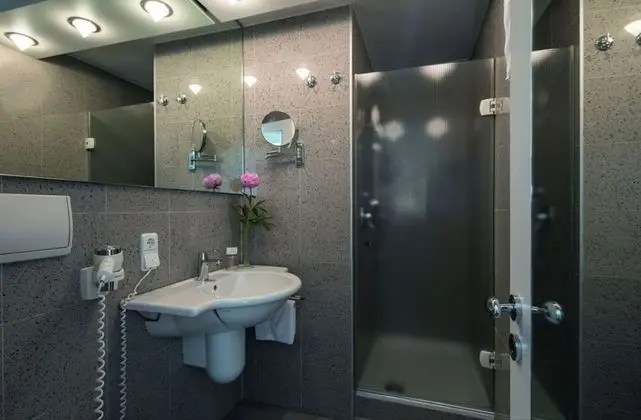 Economy Tek Kişilik Oda