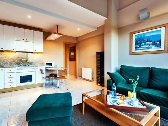 Business Dubleks, Teras