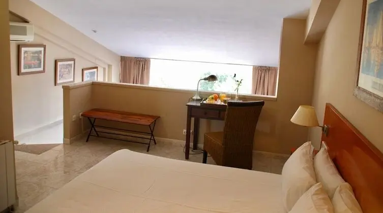 Business Dubleks, Teras