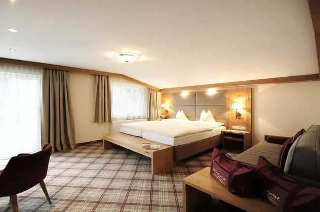 Standard Tek Büyük Yataklı Oda, Balkon, Dağ Manzaralı