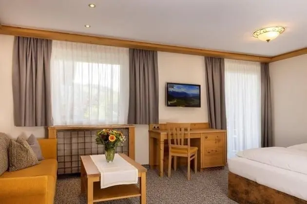 Standard Tek Büyük Yataklı Oda, Balkon, Dağ Manzaralı