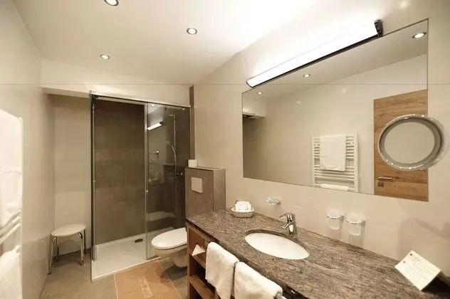 Standard Tek Büyük Yataklı Oda, Balkon, Dağ Manzaralı
