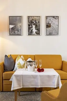 Superior Tek Büyük Yataklı Oda, Balkon, Dağ Manzaralı