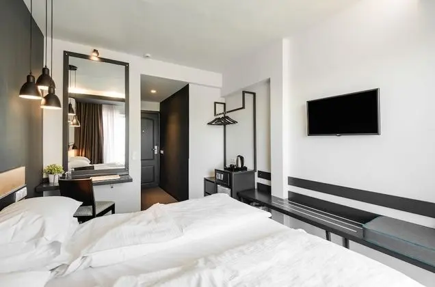 Superior Oda, Şehir Manzaralı