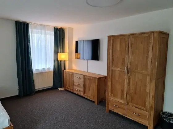 Tek Büyük Yataklı Oda