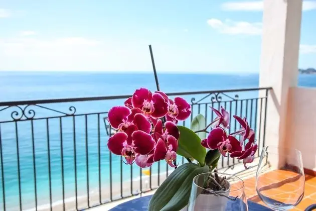 Superior Üç Kişilik Oda, Teras, Deniz Manzaralı