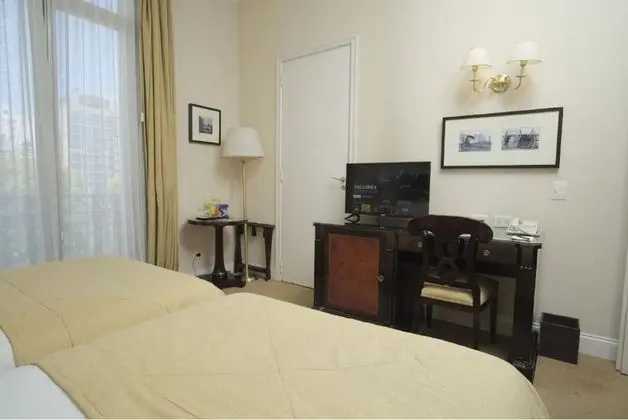 Deluxe Superior, two single beds