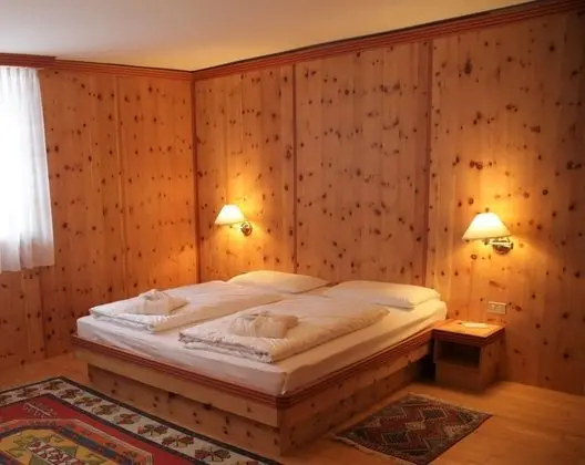 Junior Süit, Balkon (Paradiso)