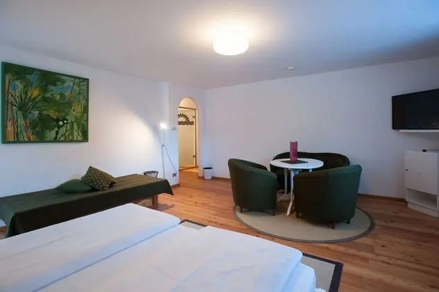 Junior Süit, Balkon (Paradiso)