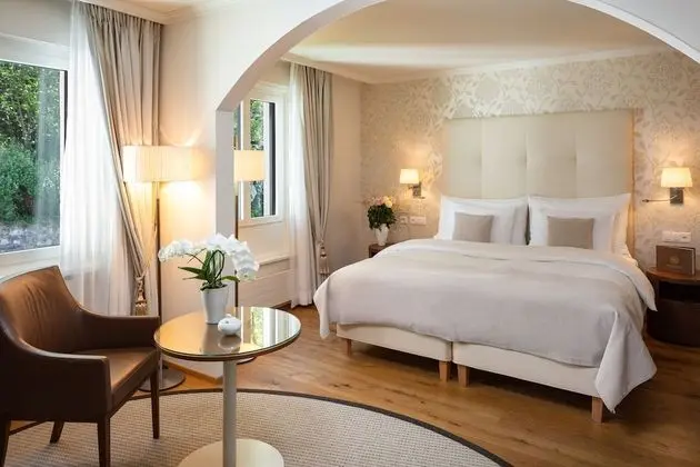 Deluxe Tek Büyük veya İki Ayrı Yataklı Oda, Sigara İçilmez, Küvet