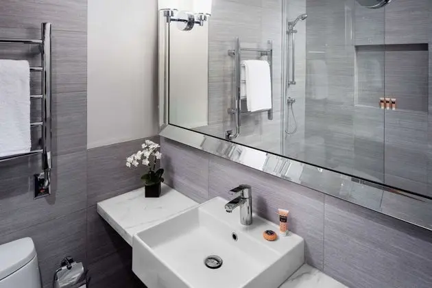 Oda, 2 Çift Kişilik Yatak, Engellilere Uygun (Shower)