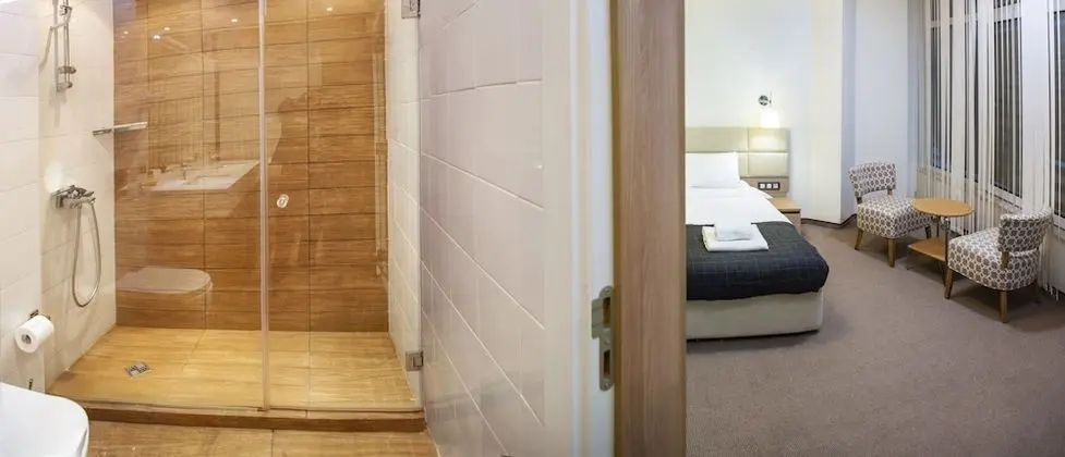 Comfort Apart Daire, Balkon (City and Mountain View)