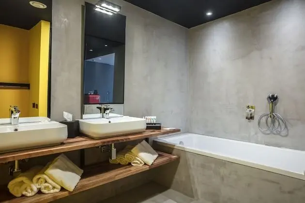De Lux (Star) Suite with River view