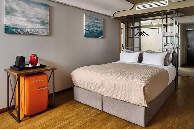 Superior room (Jazz)  with balcony and river view