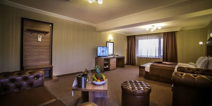 Luxury Tek Büyük veya İki Ayrı Yataklı Oda
