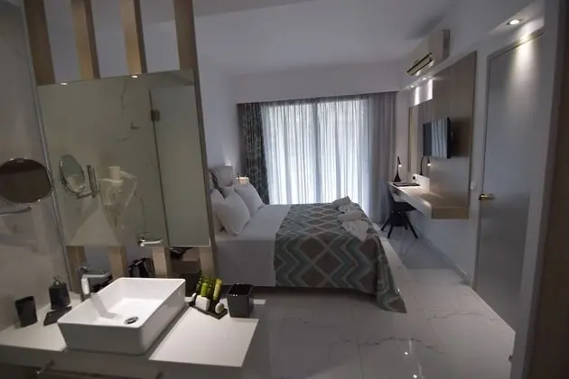 Executive Triple Suite