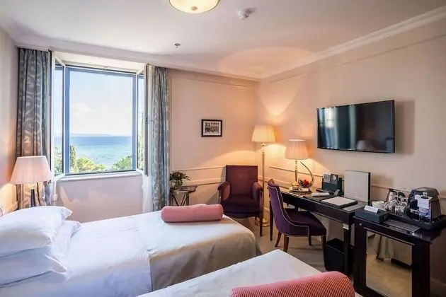 Superior Double Room, Sea Side