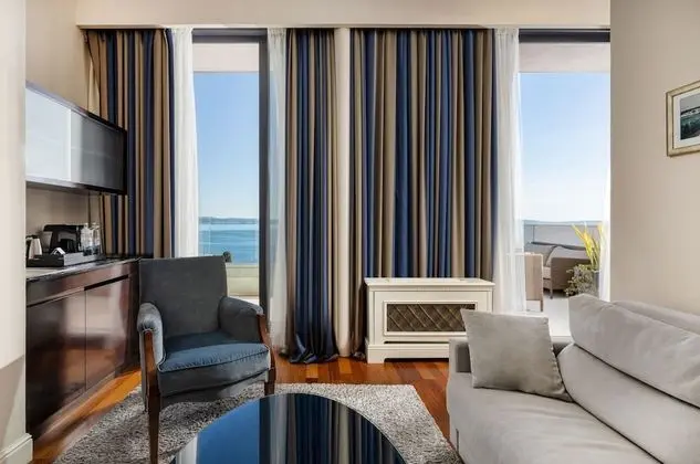 Superior Double Room, Sea Side