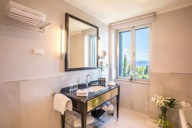Superior Double Room, Sea Side