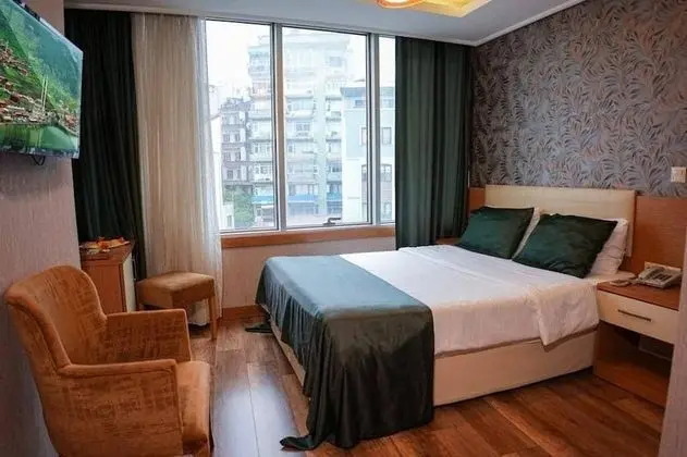 Standard Tek Büyük Yataklı Oda