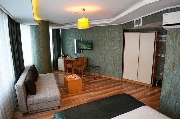 Standard Tek Büyük Yataklı Oda