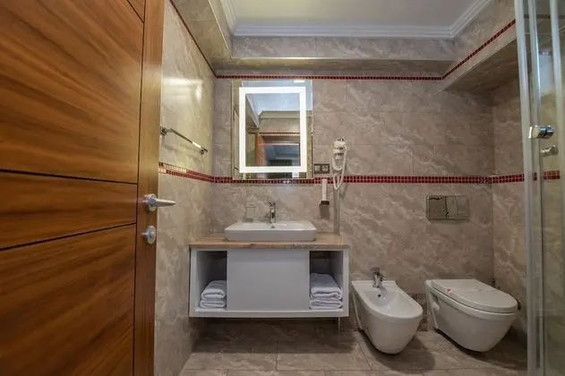 Deluxe Stüdyo Süit