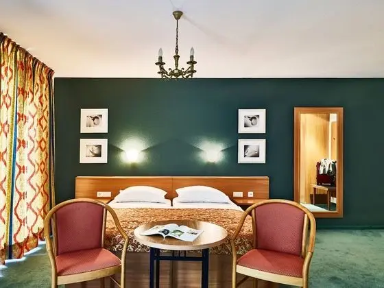 Standard Tek Büyük Yataklı Oda