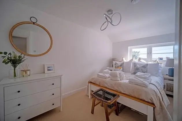 Luxury Kır Evi, Engellilere Uygun, Özel Banyo (Sea Front Cottage Mumbles)