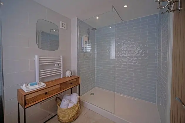 Luxury Kır Evi, Engellilere Uygun, Özel Banyo (Sea Front Cottage Mumbles)