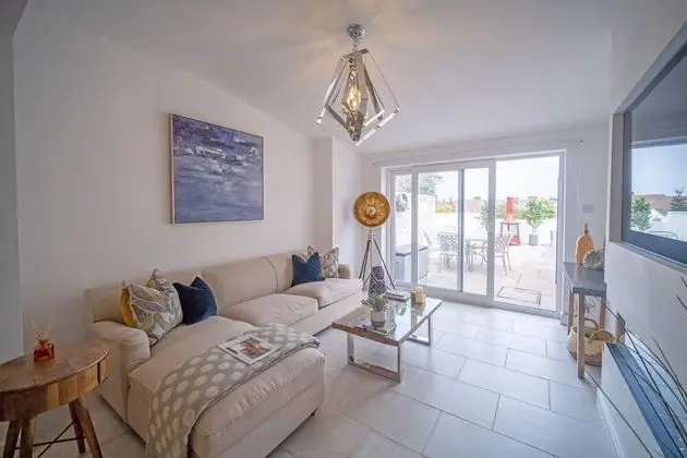 Luxury Kır Evi, Engellilere Uygun, Özel Banyo (Sea Front Cottage Mumbles)