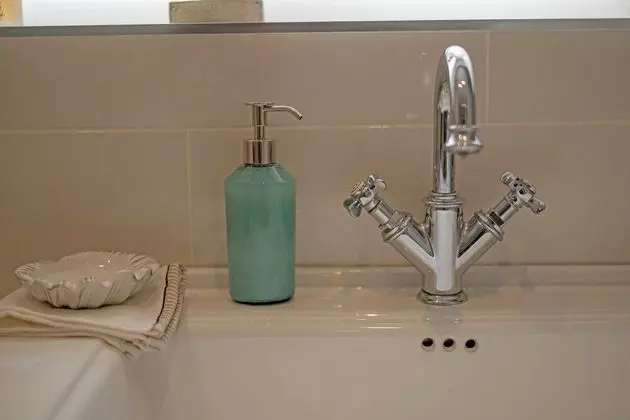 Luxury Kır Evi, Engellilere Uygun, Özel Banyo (Sea Front Cottage Mumbles)