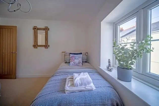 Luxury Kır Evi, Engellilere Uygun, Özel Banyo (Sea Front Cottage Mumbles)