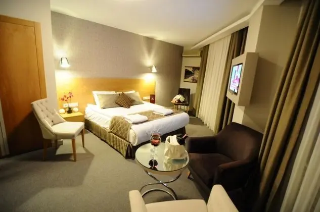 https://images.odamax.com/img/1024x768/odamax/image/upload/Silivri_Park_Hotel_202512291207546_silivri_park_44_.jpeg