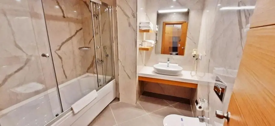 https://images.odamax.com/img/1024x768/odamax/image/upload/Silivri_Park_Hotel_202512291217417_silivri_park_17_.jpeg