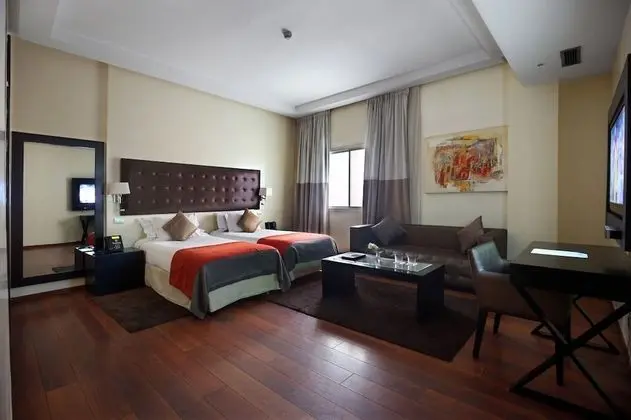 Üç Kişilik Oda (Suite)
