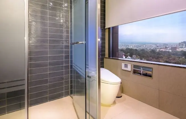 Junior Suite (2 Double Beds)