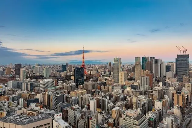 Oda, Sigara İçilmez (Queen, Tokyo Tower View,above 27F)