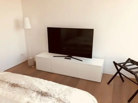 City Apart Daire, 2 Yatak Odası, Göl Manzaralı, Kule