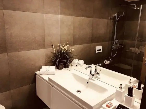 City Apart Daire, 2 Yatak Odası, Göl Manzaralı, Kule