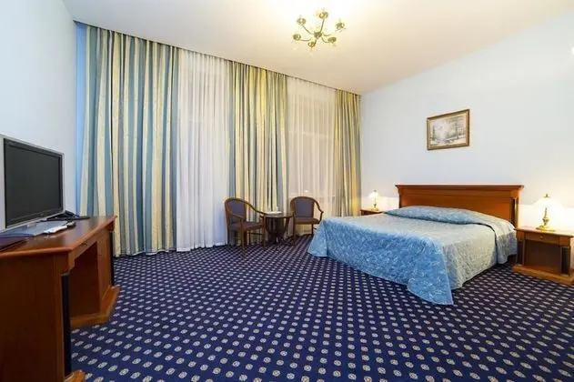 Standard Tek Büyük veya İki Ayrı Yataklı Oda, Avlu Manzaralı