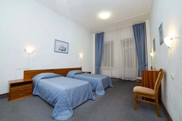 Standard Tek Büyük veya İki Ayrı Yataklı Oda, Avlu Manzaralı